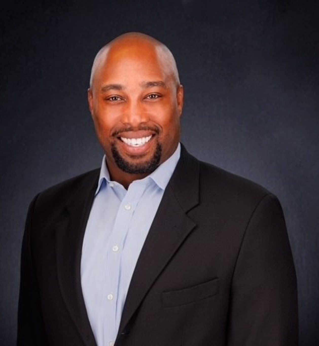 DS Franklin_Black Background2